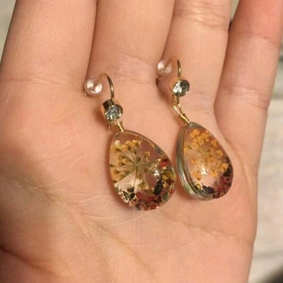 Gold flower earrings Statement Boho Pressed cottagecore teardrop glass 💖2/$30 - Picture 5 of 9